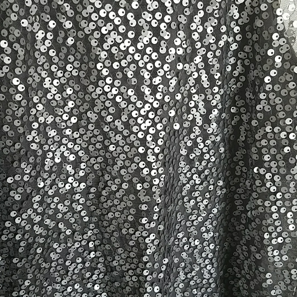 ❤Xhilerarion Gray Sequin Tank Top